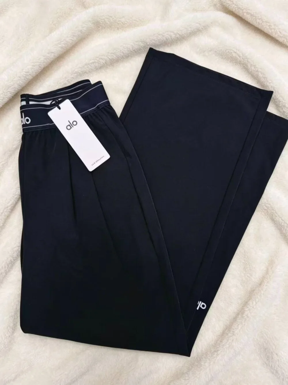 ALO Yoga Suit Up Trouser,Black brand new (Regular)💖Women's Wide Leg pants
